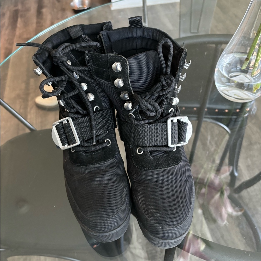 Steve Madden boots. Size 7.5.
